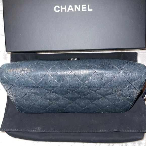 Pre-love Chanel wallet great condition has some wear look at video n pictures. - Picture 6 of 13